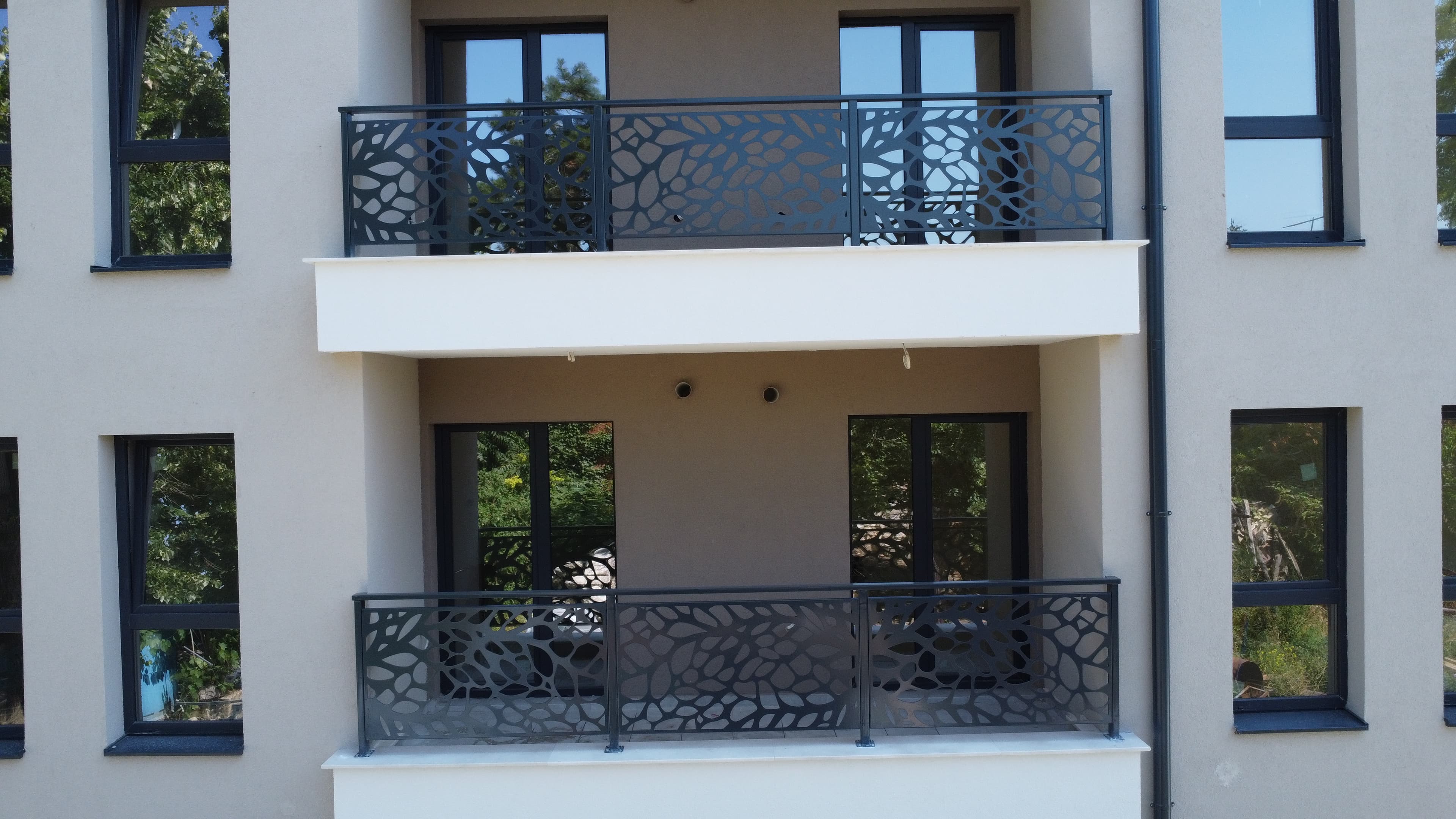 MagicLaser metal panel installation